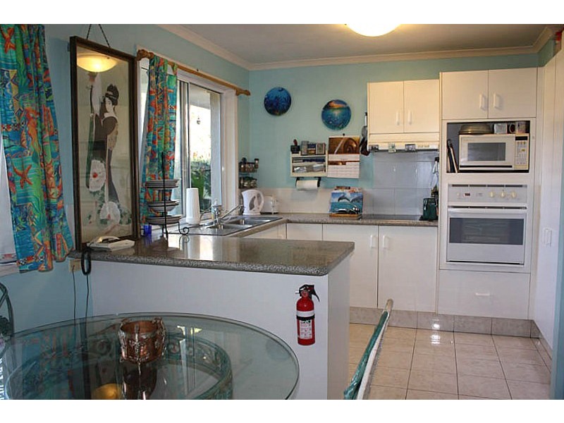 2/9 FIONA STREET, Biggera Waters QLD 4216