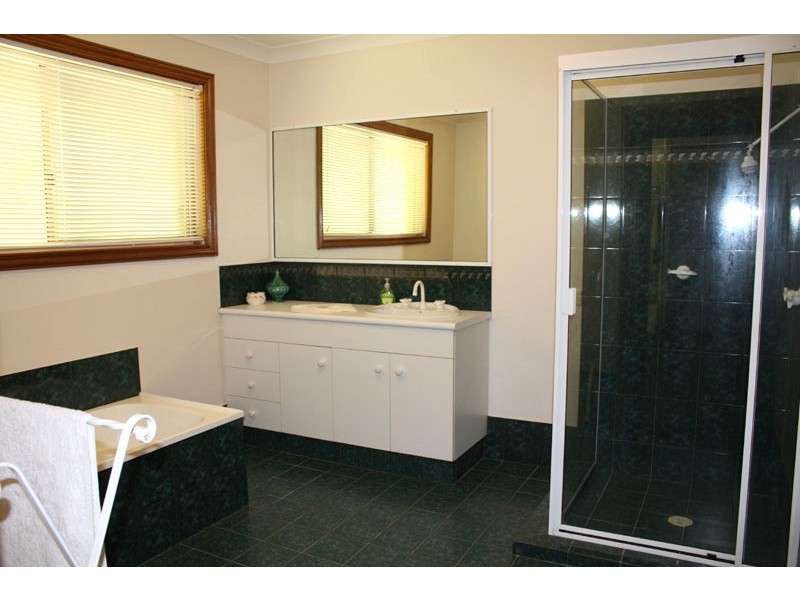 12 Handel Ave, Worongary QLD 4213