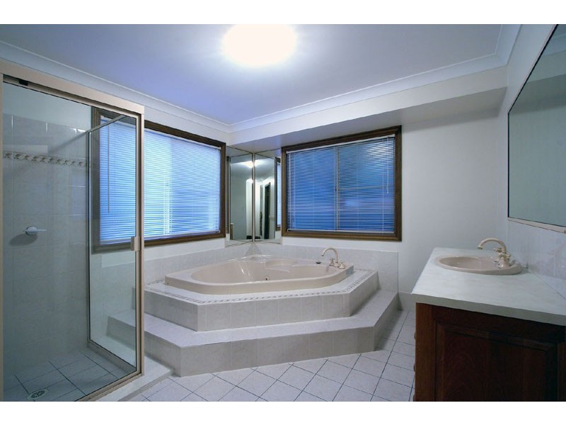 12 Handel Ave, Worongary QLD 4213