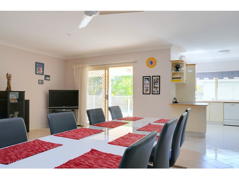 54 Warbler Parade, Varsity Lakes QLD 4227