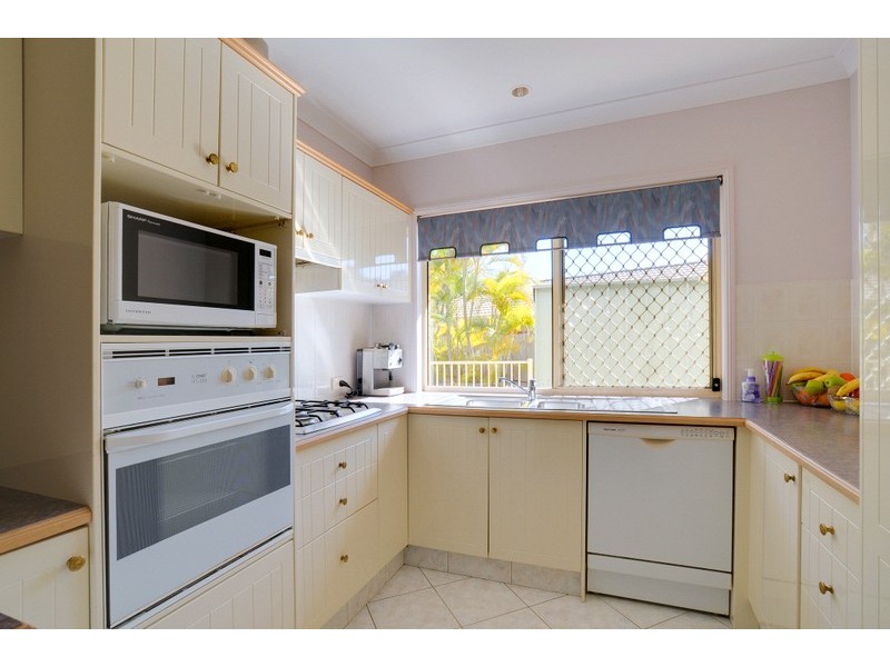 54 Warbler Parade, Varsity Lakes QLD 4227