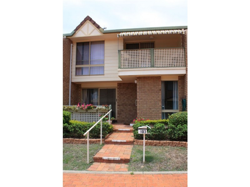 103/43 Murtha drive, Elanora QLD 4221