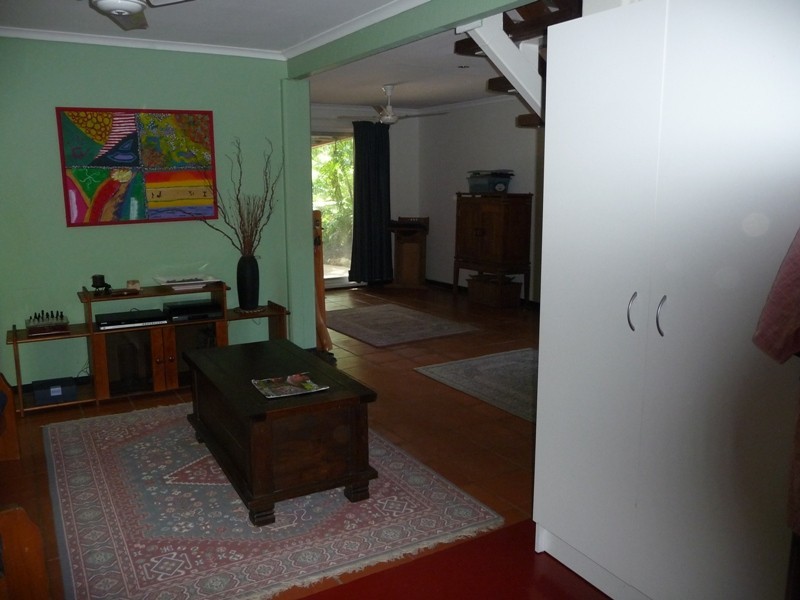 8 Thompson Crescent, Moil NT 0810