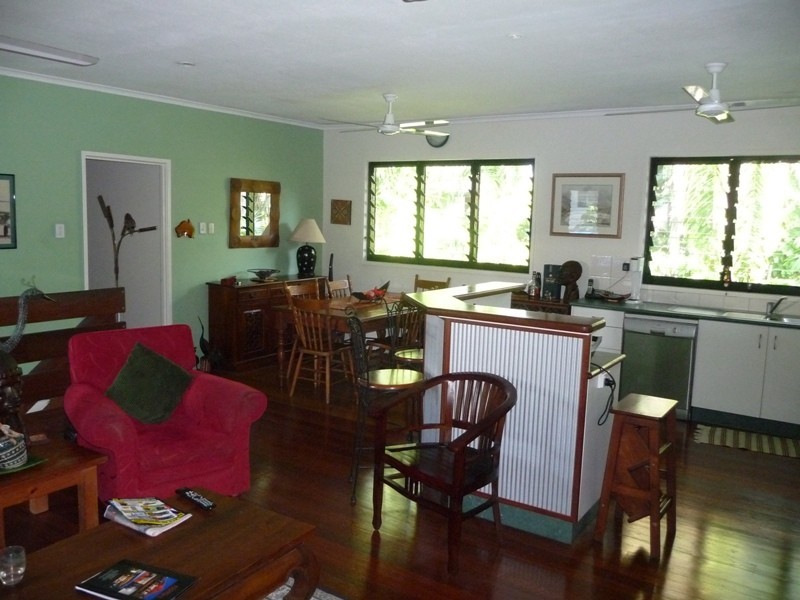 8 Thompson Crescent, Moil NT 0810