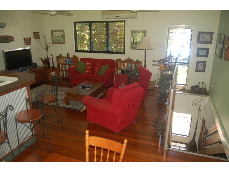 8 Thompson Crescent, Moil NT 0810