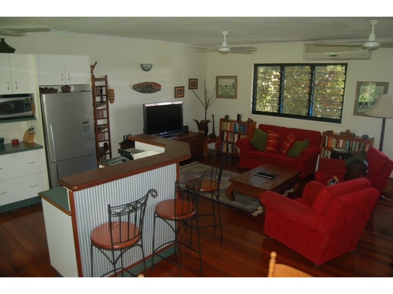 8 Thompson Crescent, Moil NT 0810