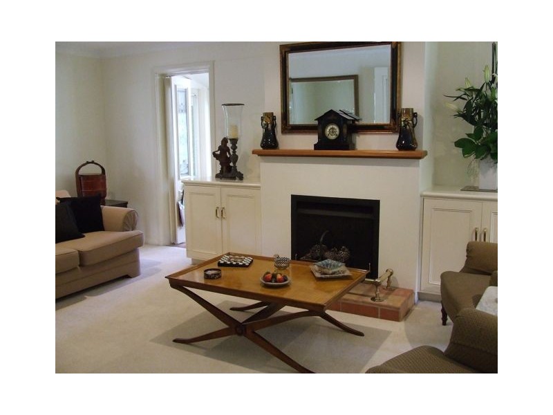 1 Romney Place, Burradoo NSW 2576