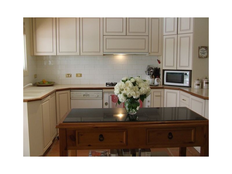 1 Romney Place, Burradoo NSW 2576