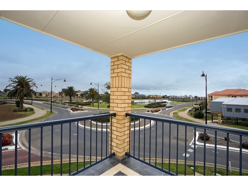 57 Sheaoak Drive, Mawson Lakes SA 5095