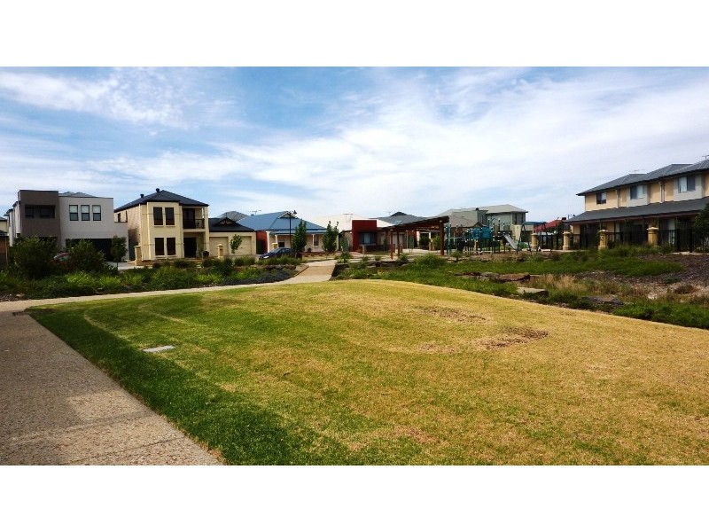 10 Hummock Lane, Mawson Lakes SA 5095