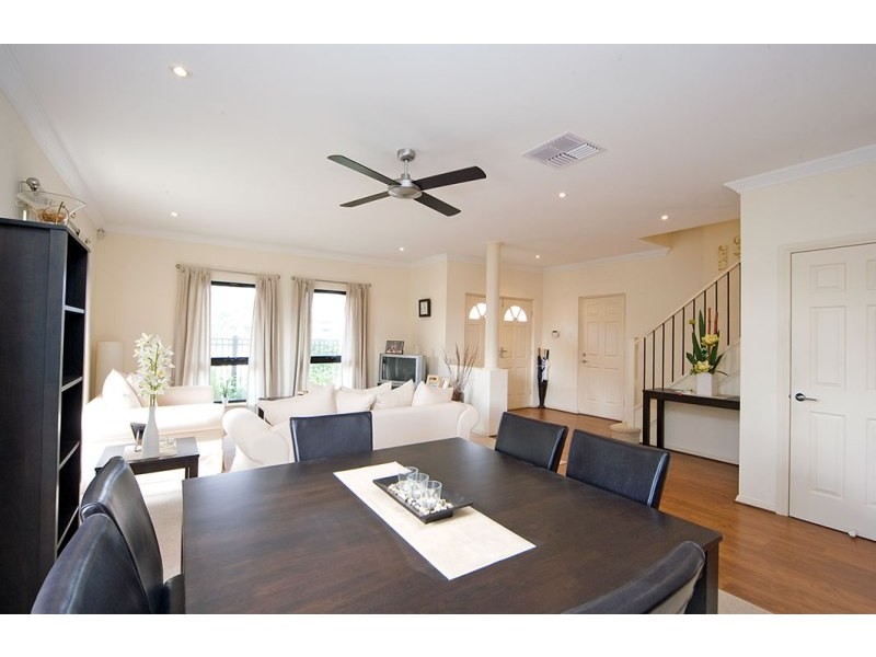 33 Park Way, Mawson Lakes SA 5095