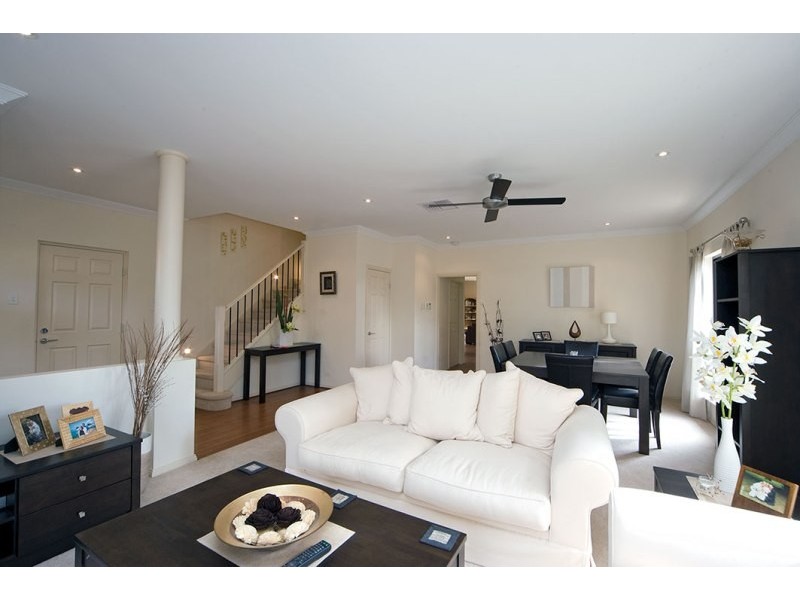 33 Park Way, Mawson Lakes SA 5095