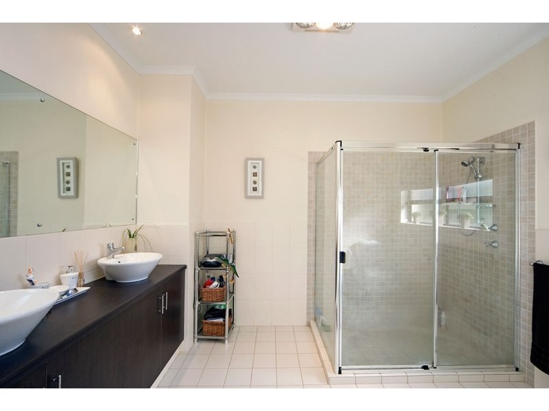 33 Park Way, Mawson Lakes SA 5095