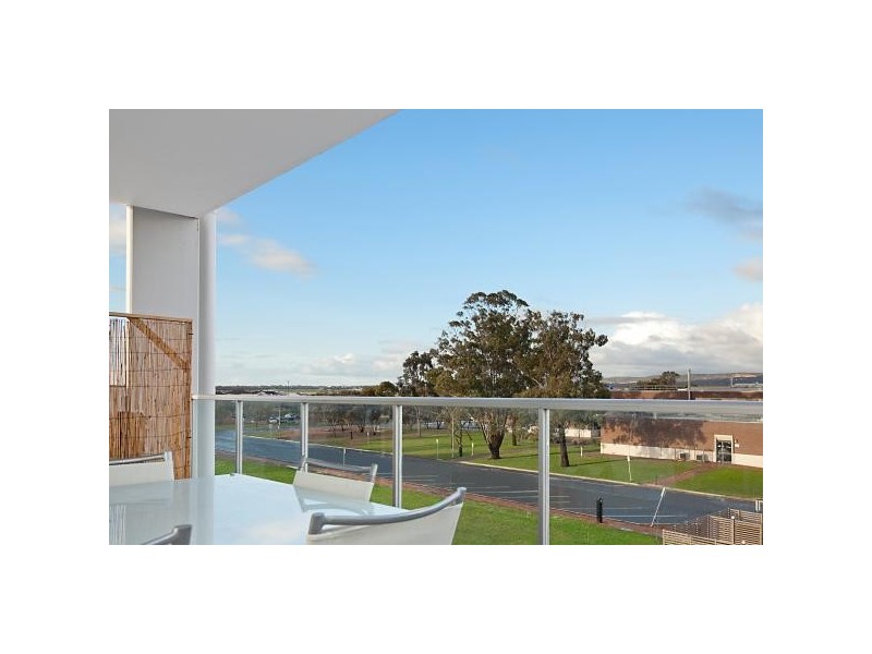 28W/18 Main Street, Mawson Lakes SA 5095