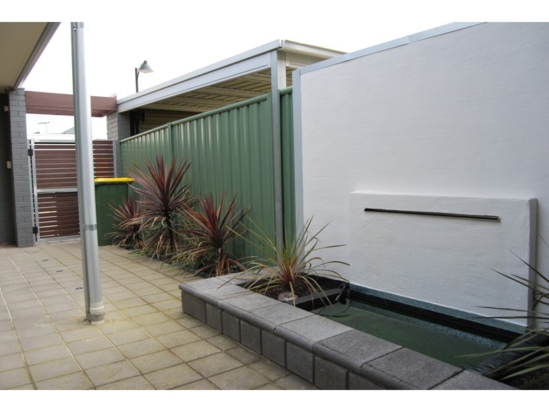 39 Adeline Street, Mawson Lakes SA 5095