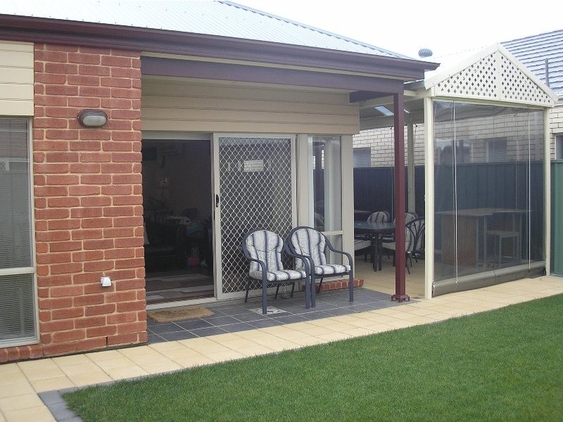 6 Heard Ave, Mawson Lakes SA 5095