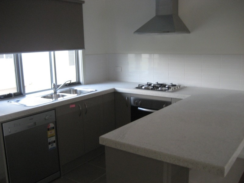 5 St Kitts Place, Mawson Lakes SA 5095