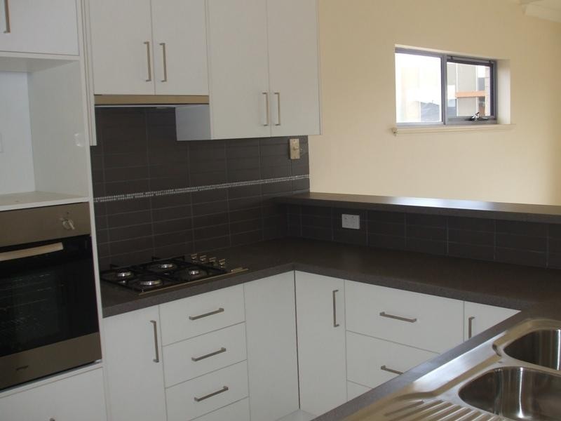 60 Hindmarsh Circuit, Mawson Lakes SA 5095