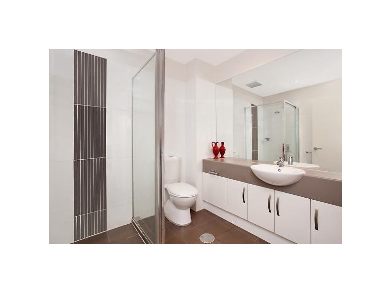 w13/18-28 Main Street, Mawson Lakes SA 5095