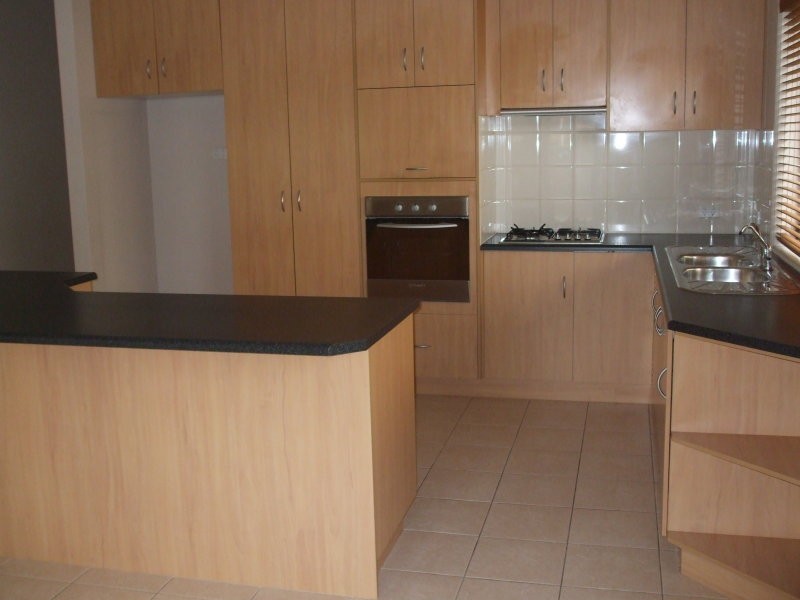 6 Eyre Court, Mawson Lakes SA 5095