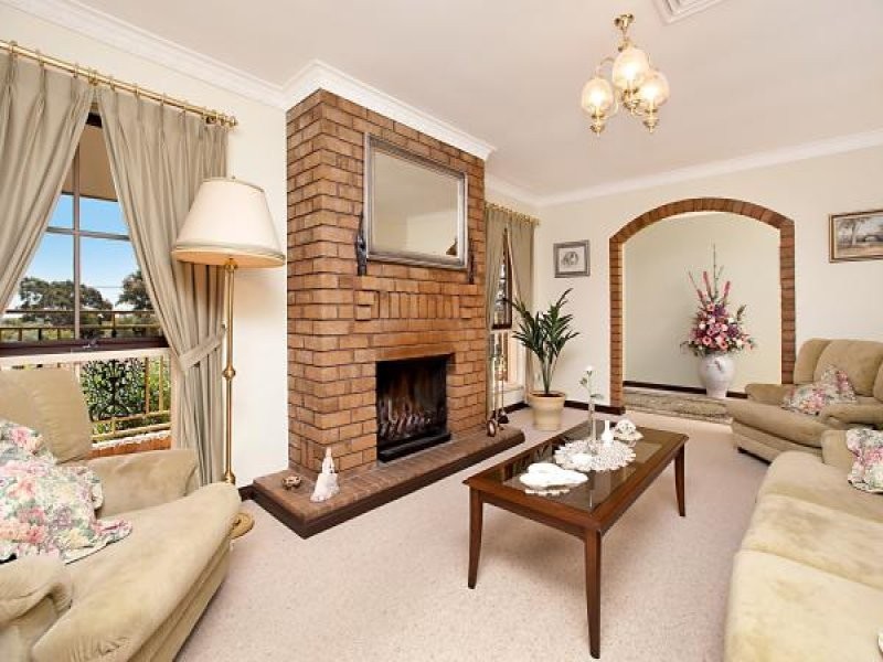 11 Mintanta Drive, Banksia Park SA 5091