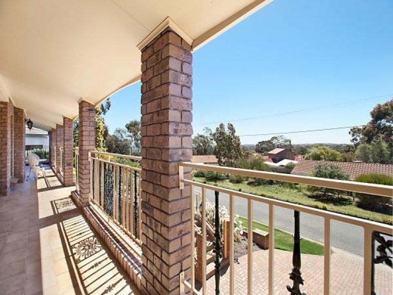 11 Mintanta Drive, Banksia Park SA 5091