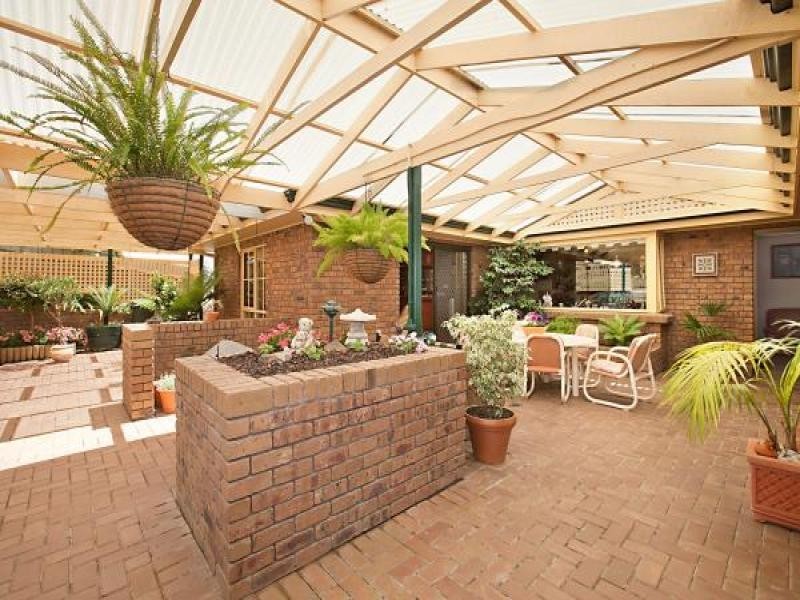 11 Mintanta Drive, Banksia Park SA 5091