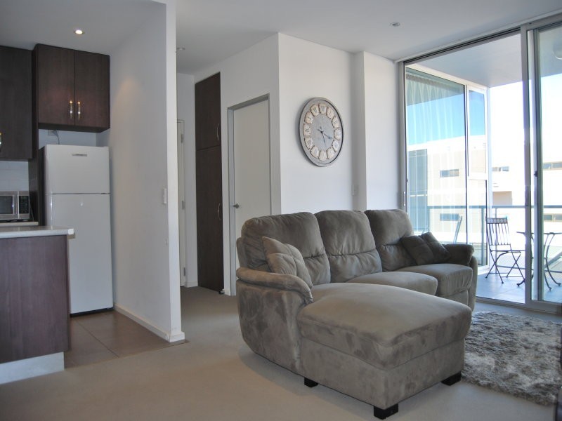 W13/18-28 Main Street, Mawson Lakes SA 5095