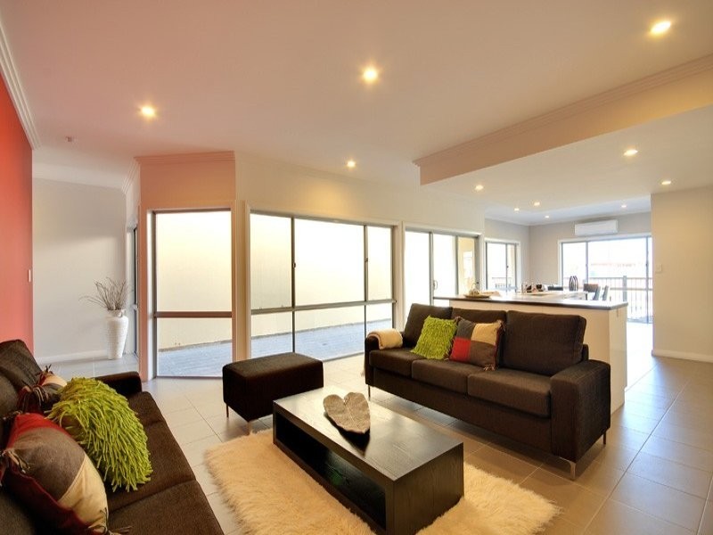 20 Mowbray Street, Mawson Lakes SA 5095