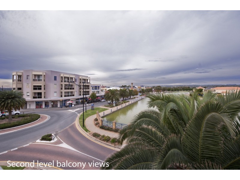 1/1 Peninsula Drive, Mawson Lakes SA 5095