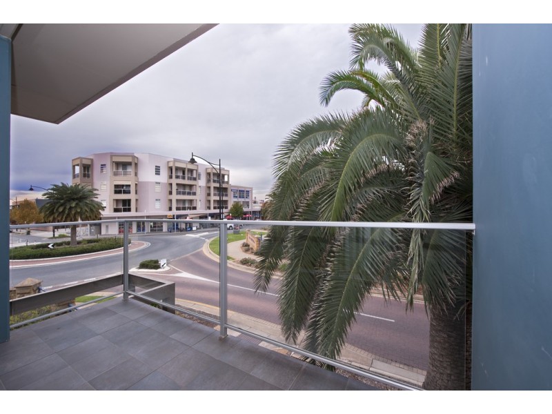 1/1 Peninsula Drive, Mawson Lakes SA 5095