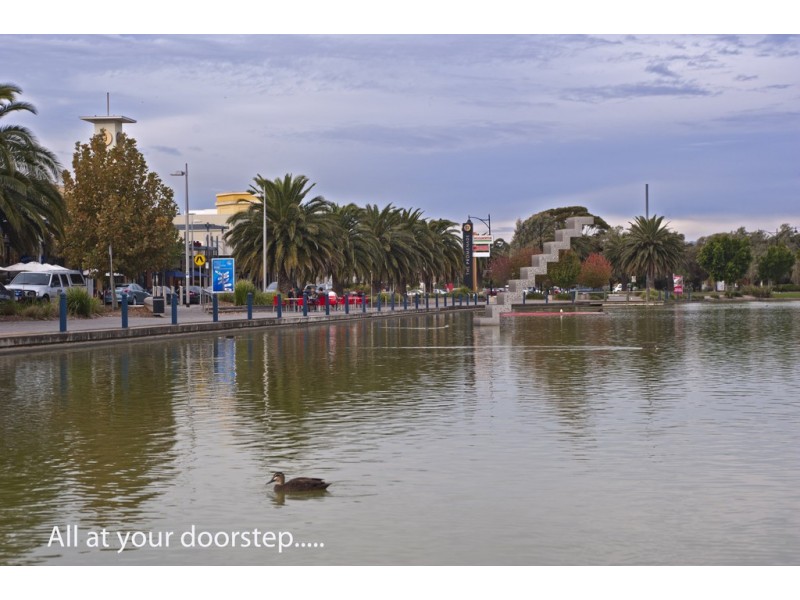 1/1 Peninsula Drive, Mawson Lakes SA 5095