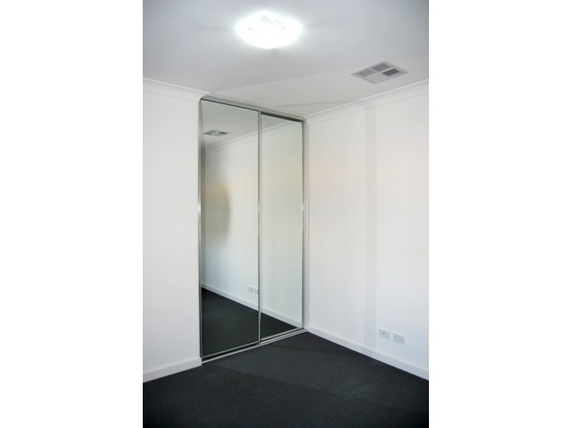 34 Broadwater Crescent, Mawson Lakes SA 5095