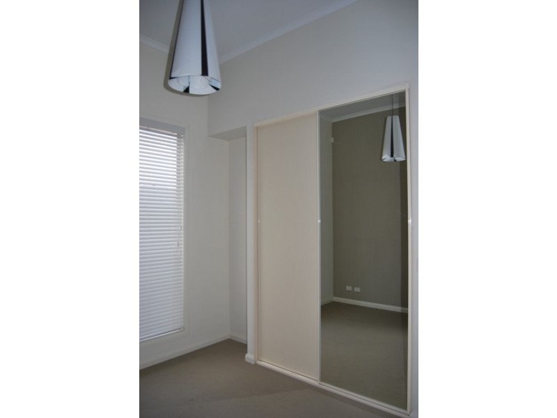13 Cathedral Circuit, Mawson Lakes SA 5095