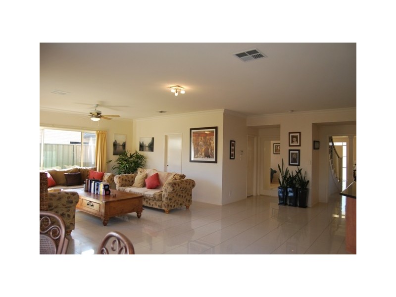 33 The Walk, Mawson Lakes SA 5095