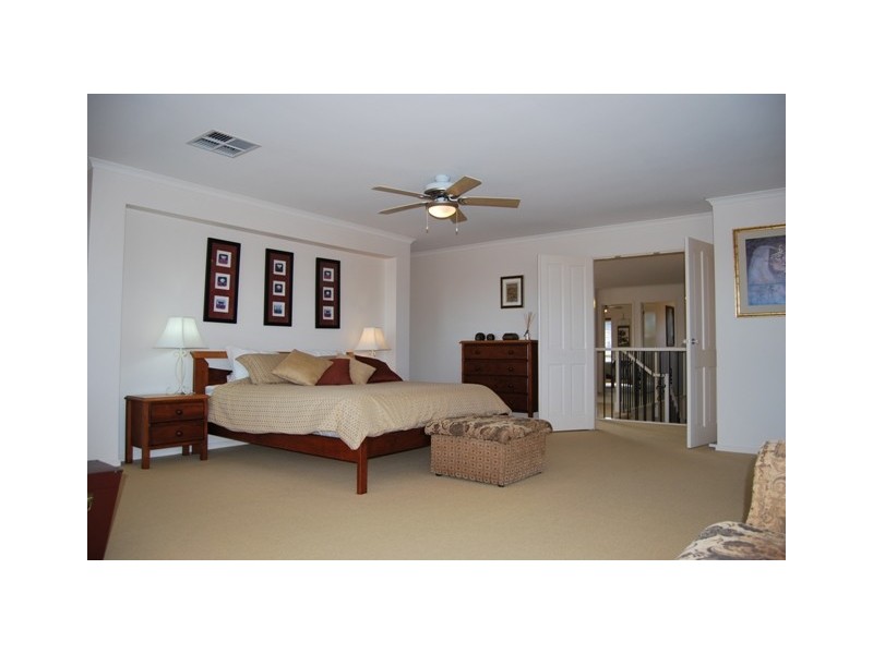 33 The Walk, Mawson Lakes SA 5095