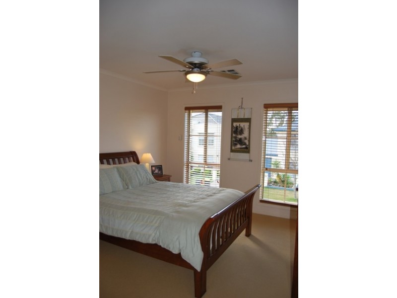 33 The Walk, Mawson Lakes SA 5095