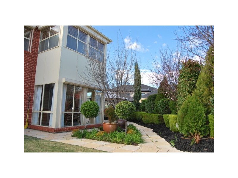 33 The Walk, Mawson Lakes SA 5095