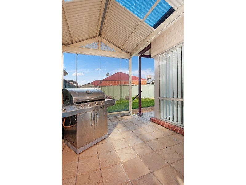 6 Heard Avenue, Mawson Lakes SA 5095