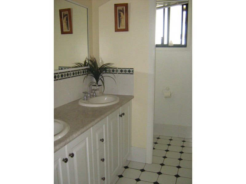 5 AHWAHNEE ROAD, Moree NSW 2400