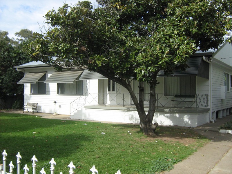 18 DRUMMOND STREET, Moree NSW 2400