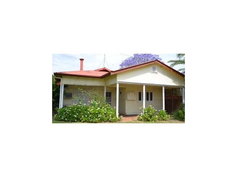 2 FROME STREET, Moree NSW 2400