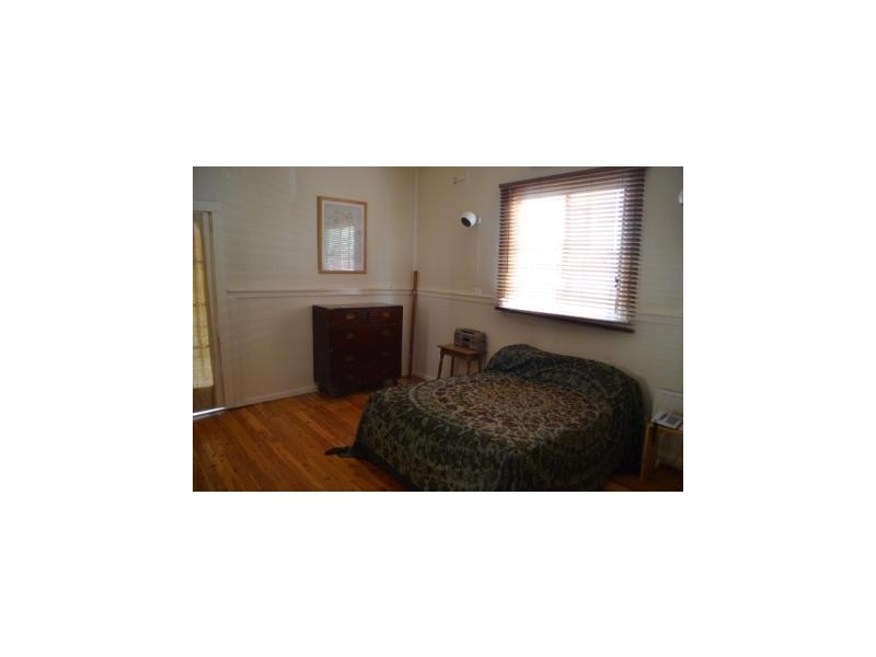 2 FROME STREET, Moree NSW 2400