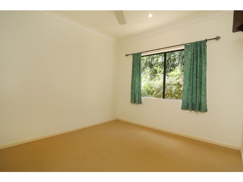 3 Orminston Close, Redlynch QLD 4870