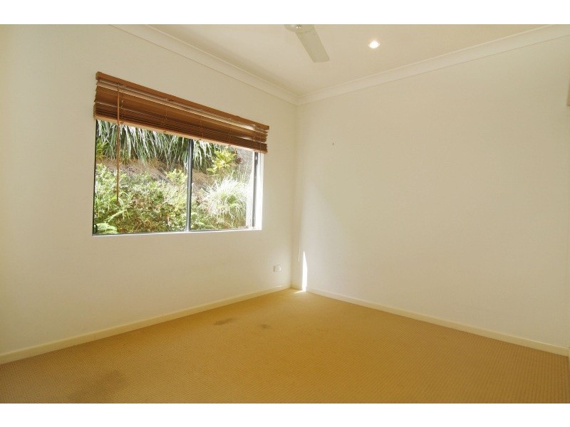 3 Orminston Close, Redlynch QLD 4870