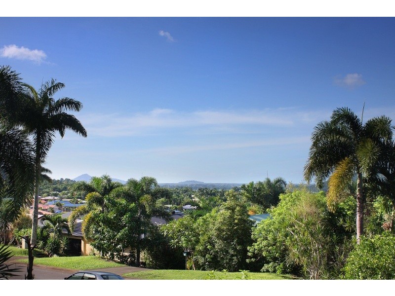 33 Pilosa Street, Redlynch QLD 4870