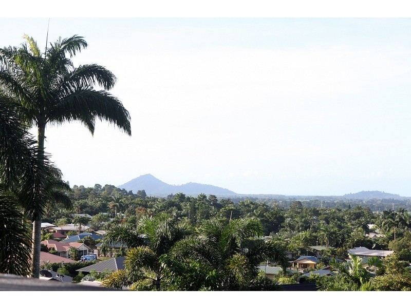 33 Pilosa Street, Redlynch QLD 4870