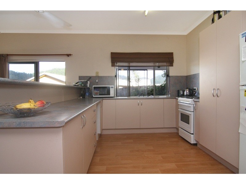 33 Pilosa Street, Redlynch QLD 4870