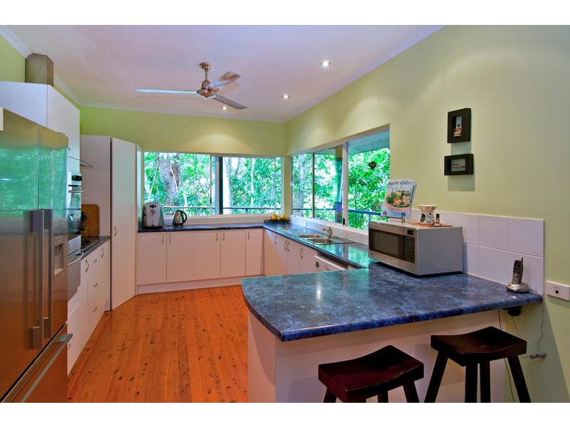 4 Cedrela Close, Kamerunga QLD 4870