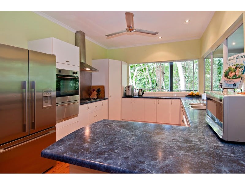 4 Cedrela Close, Kamerunga QLD 4870